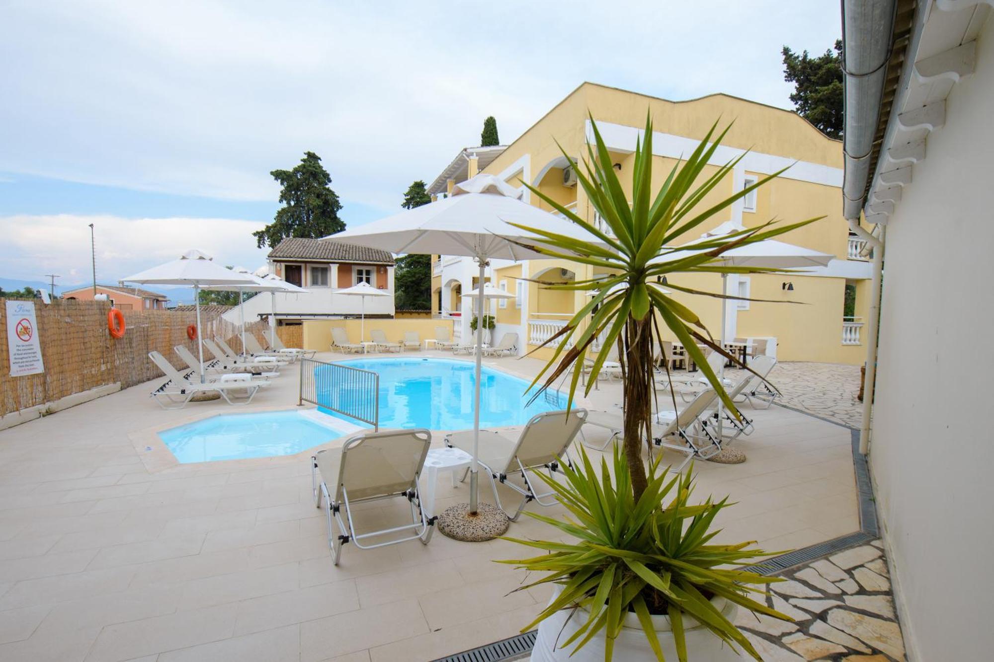 Saint Spiridon Hotel Kassiopi Exteriér fotografie